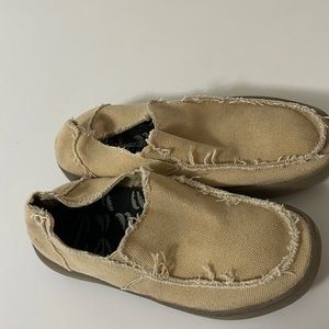 L27 Island surf tan shoes